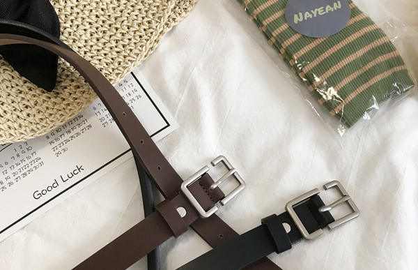 Curea de dama din piele model nou de culoare neagra si maro