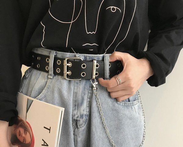 Ženski kožni remen sa lancem - crne boje