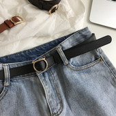 Tanki ženski remen od eko kože sa metalnom kopčom