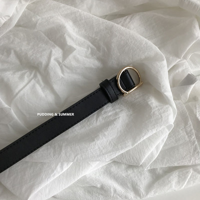 Tanki ženski remen od eko kože sa metalnom kopčom