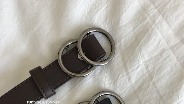 Ženski kožni remen sa okruglom kopčom