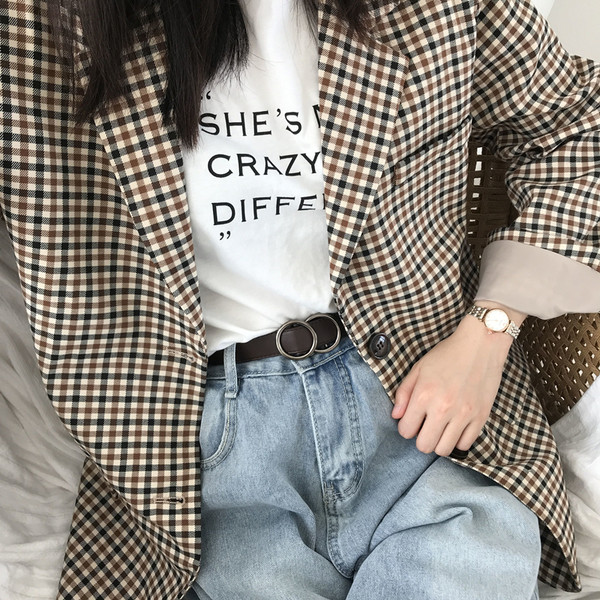 Ženski kožni remen sa okruglom kopčom