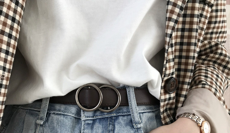 Ženski kožni remen sa okruglom kopčom