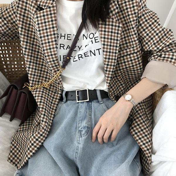 Moderan ženski remen od eko kože s metalnom kopčom