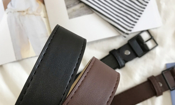 Ženski retro remen od eko kože sa metalnom kopčom