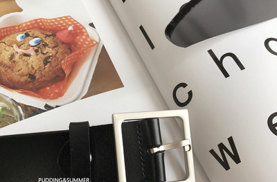 Ležerni remen od umjetne kože s kvadratnom kopčom za žene