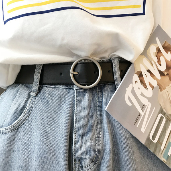 Ženski remen od eko kože sa metalnom kopčom u više boja