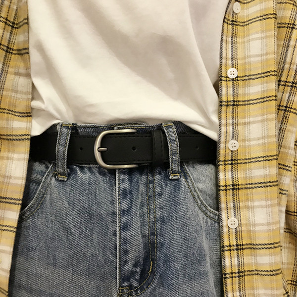 Moderan ženski kožni auto u crnoj boji