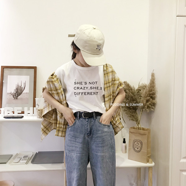 Moderan ženski kožni auto u crnoj boji