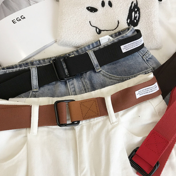 Ženski tekstilni remen sa metalnom kopčom