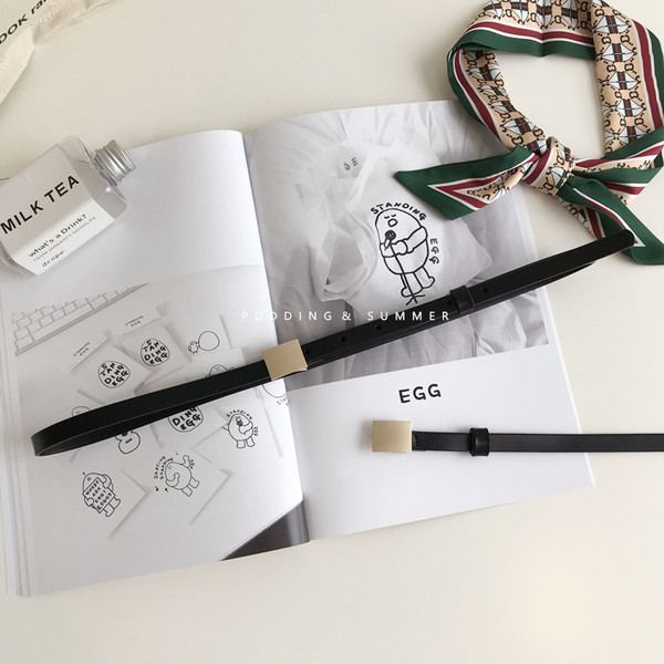 Moderan ženski remen od eko kože sa metalnom kopčom