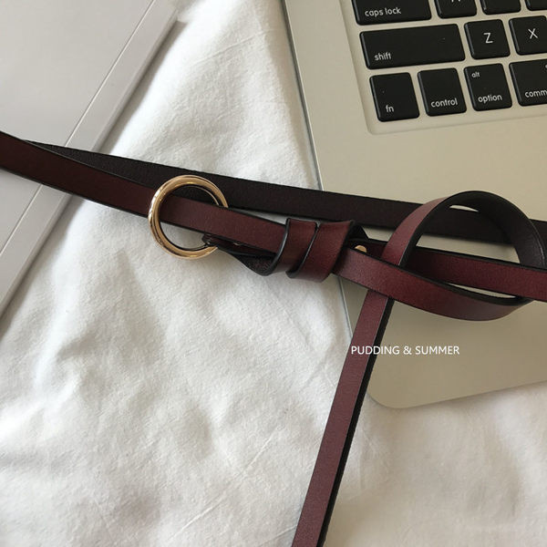 Tanak ženski remen s okruglom kopčom u retro stilu