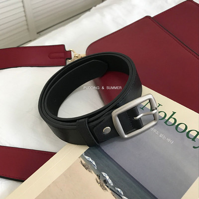 Moderan ženski kožni remen s četvrtastom kopčom