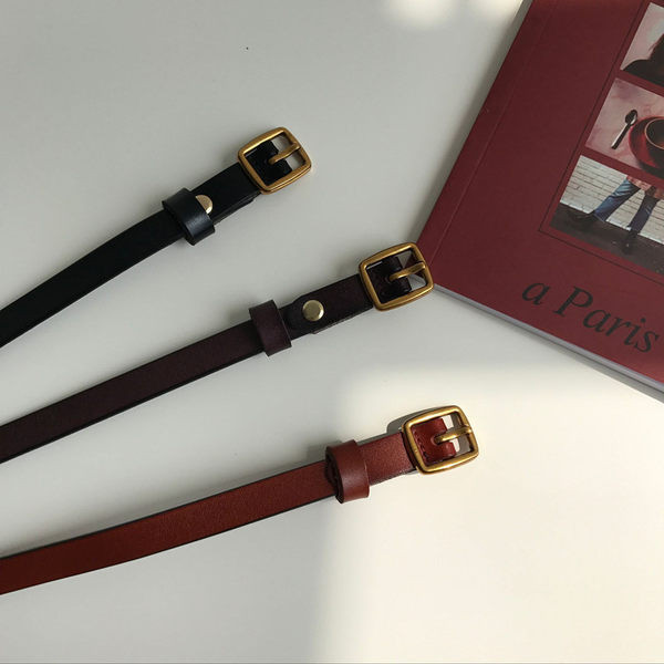 Novi model slim automobila od eko kože za žene