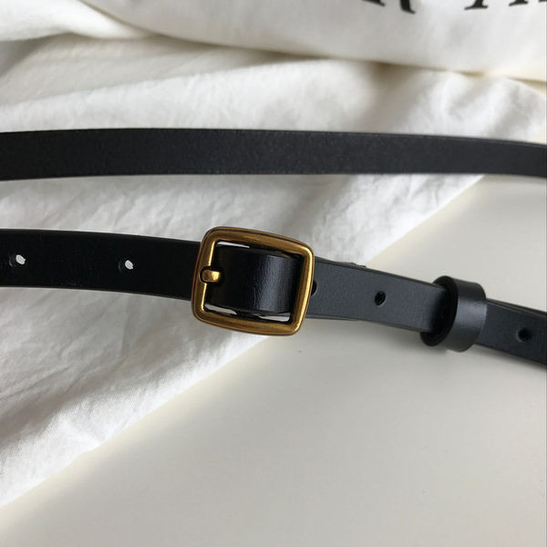 Novi model slim automobila od eko kože za žene