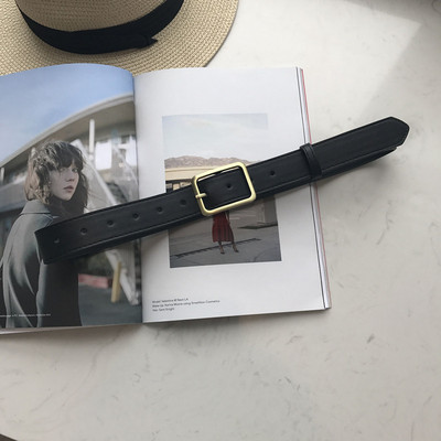 Ženski remen od eko kože u retro stilu sa pravokutnom kopčom