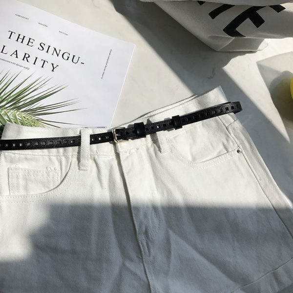 Novi model ženskog kožnog remena crne boje