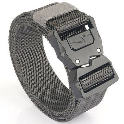 Férfi sportöv állítható rögzítéssel