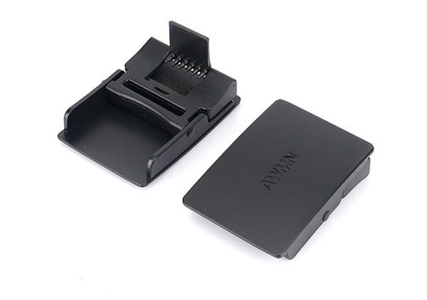 Stílusos férfi öv textilből, fém csattal