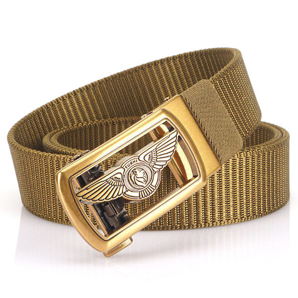 Elegáns férfi öv dekoratív csattal