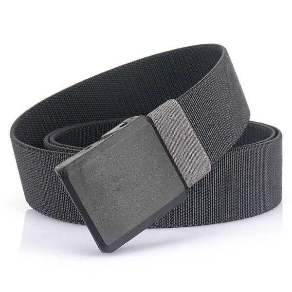 O cola modernă pentru bărbați din material textil cu cataramă metalică