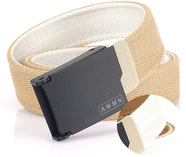 Új modell csatos öv férfiaknak