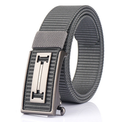 Cureaua casual pentru barbati cu catarama metalica