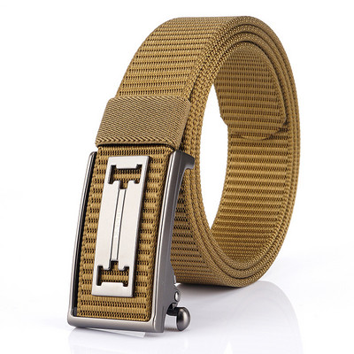 Cureaua casual pentru barbati cu catarama metalica