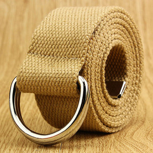 Curea bărbătească de culoare uni cu cataramă metalică