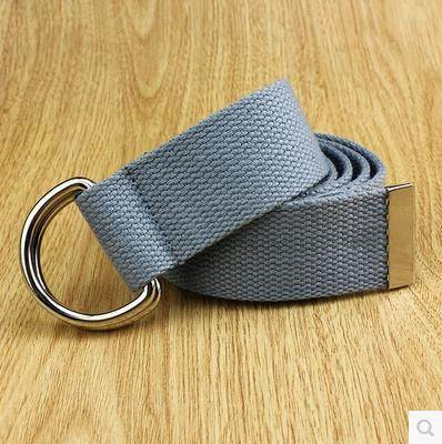 Curea bărbătească de culoare uni cu cataramă metalică