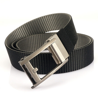 Pánsky elegantný opasok s kovovou sponou