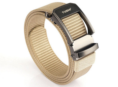 Cureaua textila moderna cu inscriptie si catarama metalica