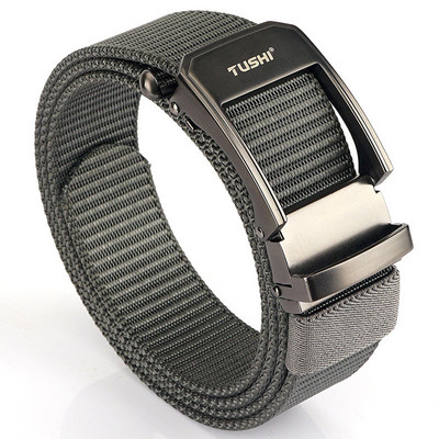 Cureaua textila moderna cu inscriptie si catarama metalica