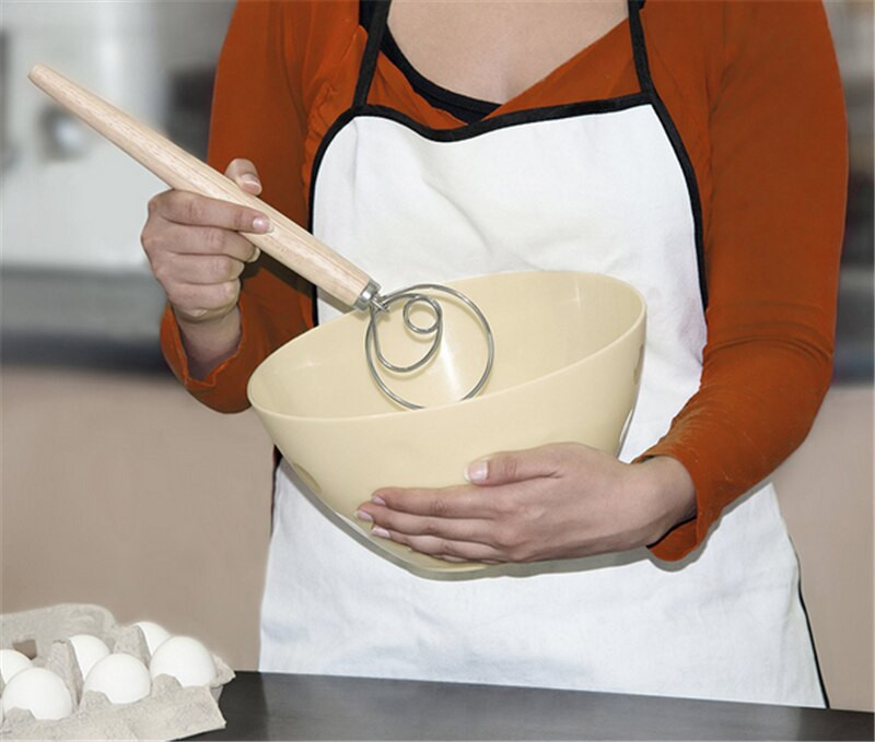 Nástroj na šľahanie vajec, mixér z nehrdzavejúcej ocele s rukoväťou z dubového dreva na pečenie cesta na chlieb, metlička na cesto, kuchynské pomôcky