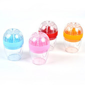 Hordozható kézi citromfacsaró Háztartási narancs-citrusgyümölcs-gyümölcscentrifuga Gyermekek többfunkciós facsaró Mini narancslé csésze