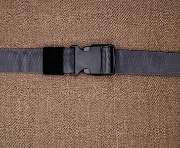 Muški platneni remen s plastičnom kopčom