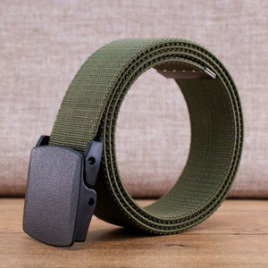 Cureaua casual barbatesc cu catarama in mai multe culori