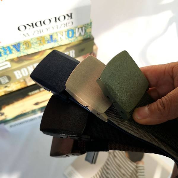 Cureaua casual barbatesc cu catarama in mai multe culori