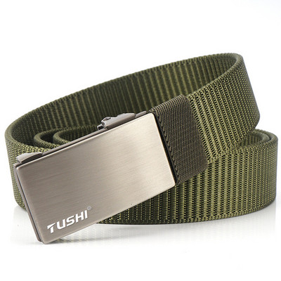 Cureaua casual barbatesc cu catarama metalica