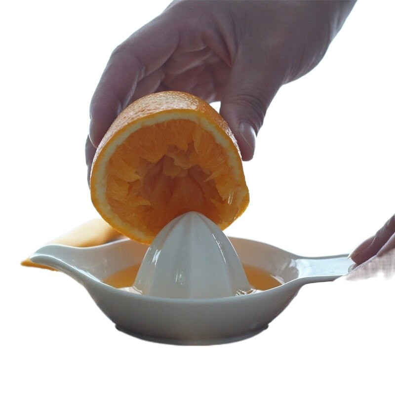 Keramický odšťavovač, prenosný lis, odšťavovač na citróny a pomaranče, biely odšťavovač na citrusové ovocie, kuchynský bar, kuchynský robot, gadget, kuchynské náradie