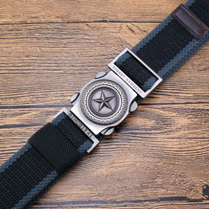 Μοντέρνα ανδρική υφασμάτινη ζώνη με μεταλλικό κούμπωμα και διακόσμηση με αστέρι