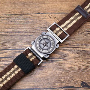 Μοντέρνα ανδρική υφασμάτινη ζώνη με μεταλλικό κούμπωμα και διακόσμηση με αστέρι