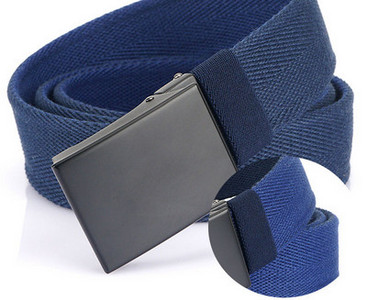 Nový model pánskeho opasku s prackou vo viacerých farbách