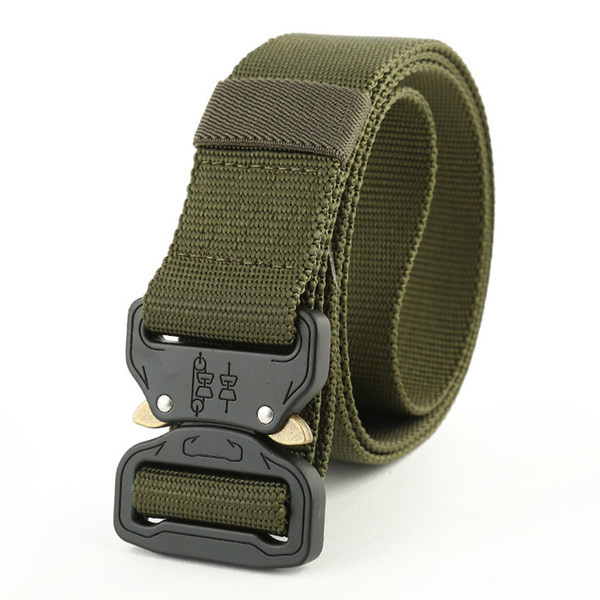 Športový textilný opasok s kovovým zapínaním