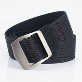 Cureaua textila model curat pentru barbati cu catarama metalica