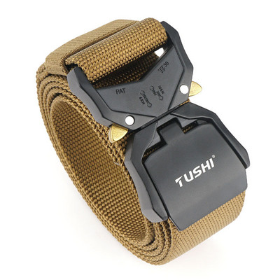 Curea modernă pentru bărbați cu cataramă metalică și inscripție