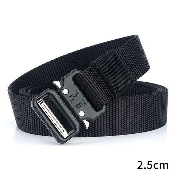 Centura textila cu o latime de 2,5 cm si catarama cu functie de prindere usoara