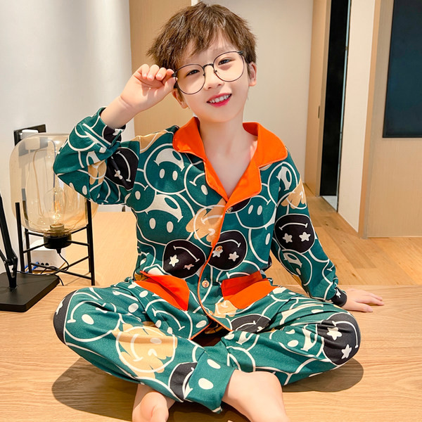 Vaikiška skirtingo rašto dviejų dalių pižama berniukams