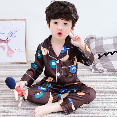 Dječja pidžama za dječake iz dva dijela - gornji na gumbe i donji dio