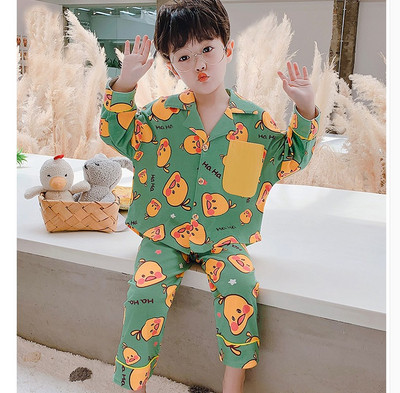 Dvodijelna pidžama za dječake s različitim printom i gumbima